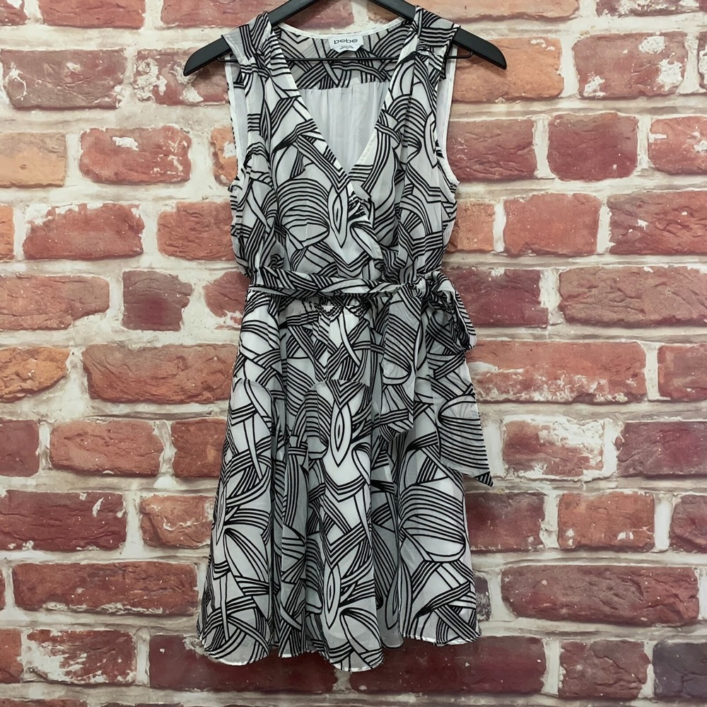 bebe Dress Women's Small Black White Embroidered Abstract Tie Waist Sundress